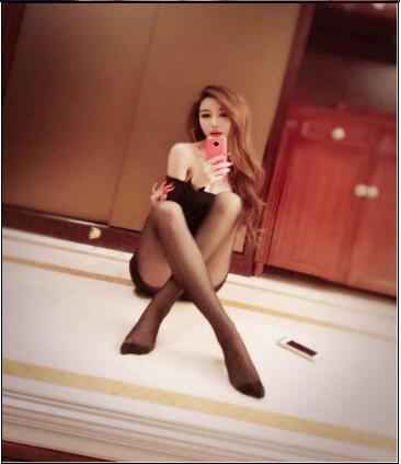 韩国19禁“性”喜剧片福利拉满女二河珠熙全片为艺术牺牲巨大